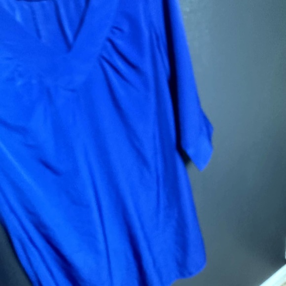 Tobi Women's Cobalt Blue Elbow Sleeve V-Neckline Blouse Size Small - Picture 6 of 7